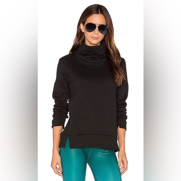 ALO Yoga Tops - ALO Haze Long Sleeve Sweatshirt in Black Size Small